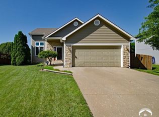 2513 Stowe Dr, Lawrence, KS 66049