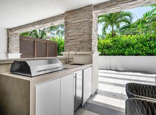 220 SE Mizner Blvd APT 205, Boca Raton, FL 33432