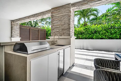 220 SE Mizner Blvd #205 Photo 1 220 SE Mizner Blvd #205 Photo 1