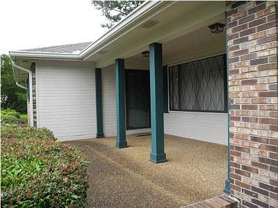 3rd image of 49 Cordell Dr