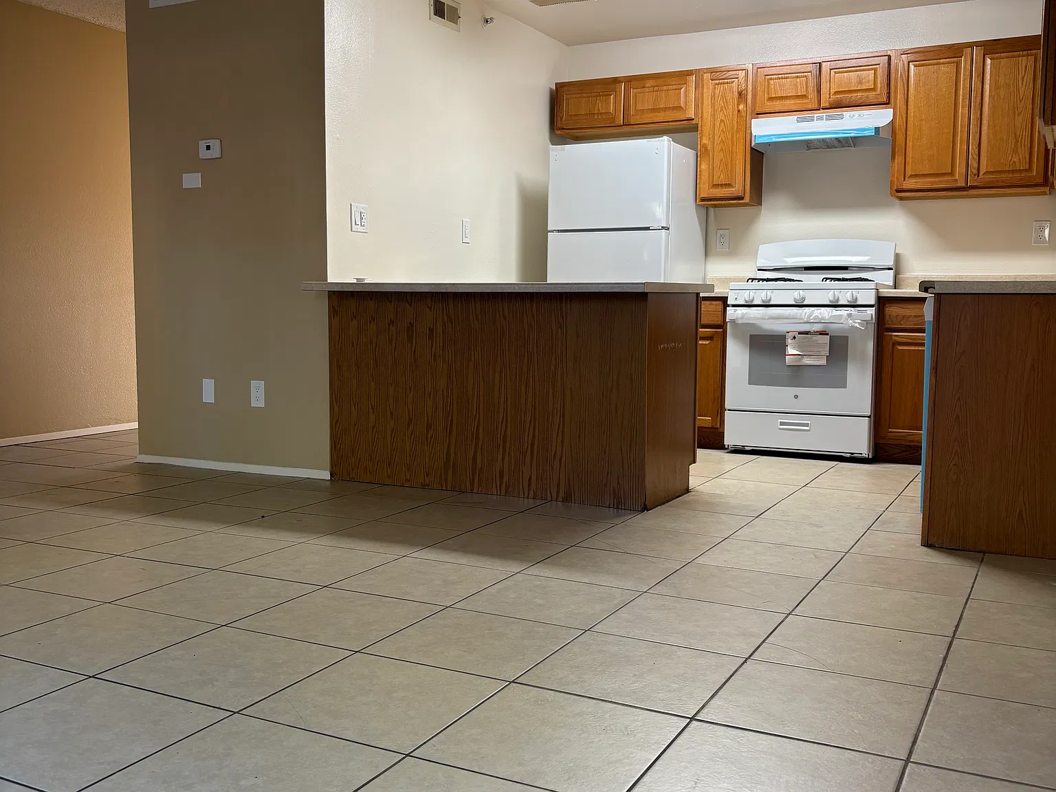 2 bed, 2.5 bath, 1200 sqft, $2,800 — Photo 4