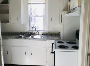 16 Clark Ave APT 2, Easthampton, MA 01027