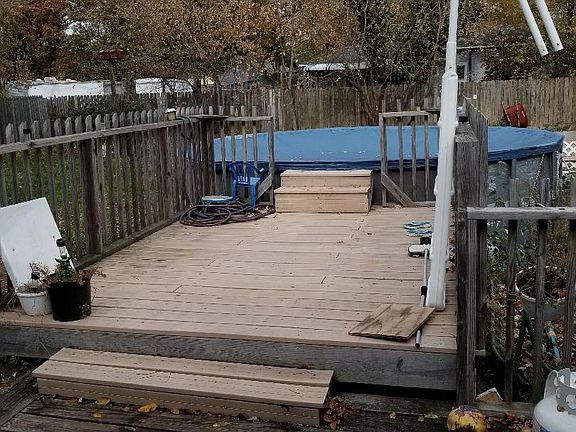 3rd image of 2534 Vine Ave
