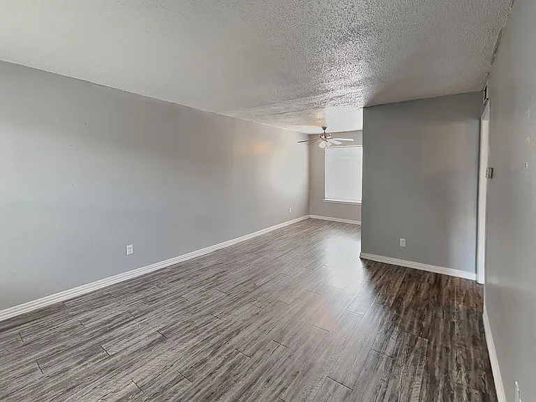 5601 Birchman Ave — Photo 3