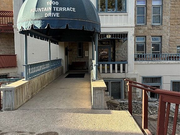 2nd image of 1000 Fountain Terrace Dr Unit 401