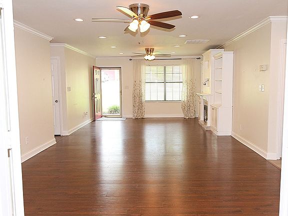 Living and Dining Rm Combo