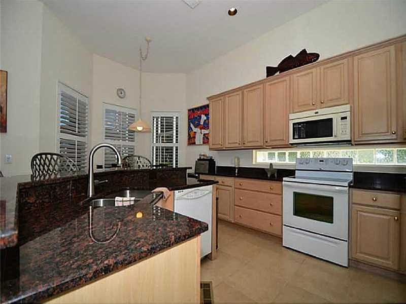 1st image of 960 Island Club Pl