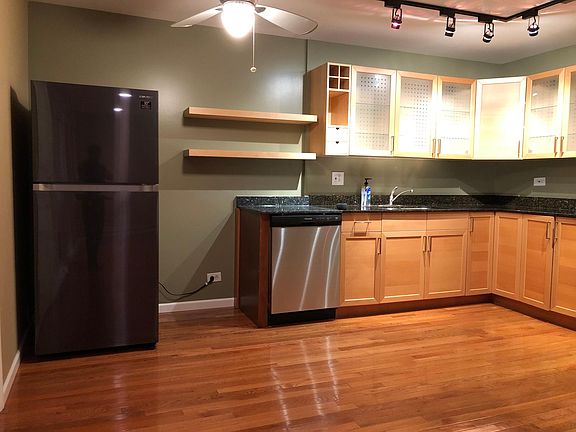 4th image of 2216 Arbor Cir APT 24