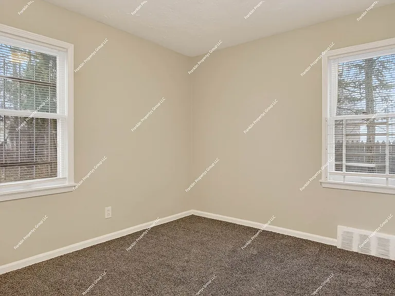 19810 Blackstone St — Photo 17