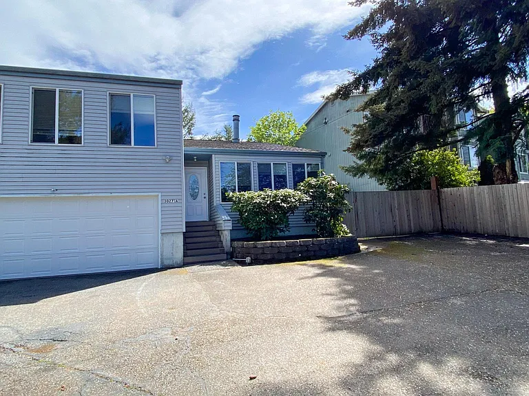 3027 Bridgeport Way W #A — Photo 3