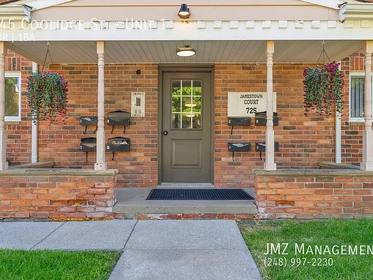 745 Coolidge St #1 — Photo 9