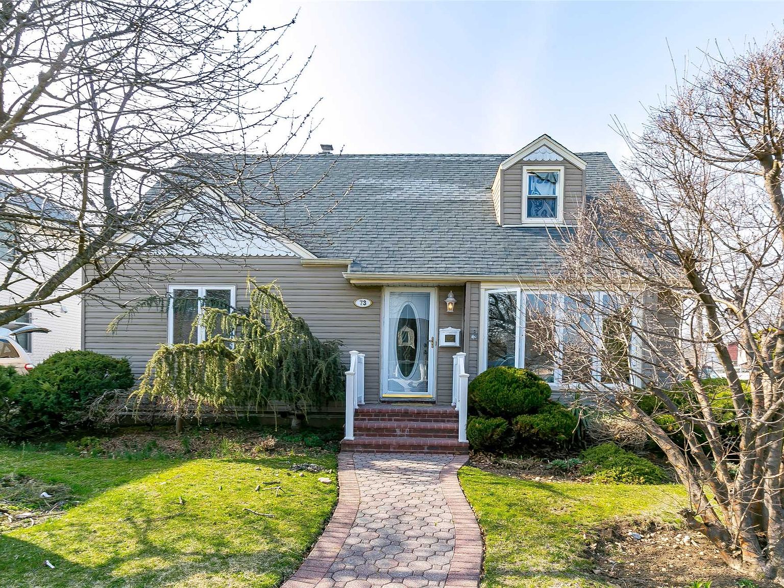 73 Yorkshire Rd, New Hyde Park, NY 11040 Zillow