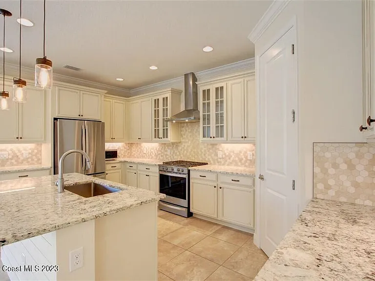 7378 Bluemink Ln — Photo 13