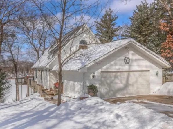 8055 S Island View Dr, Newaygo, MI 49337