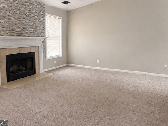 4th image of 5952 Meadow Ln