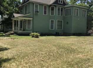 811 Brookfield Ave, Brookfield, MO 64628
