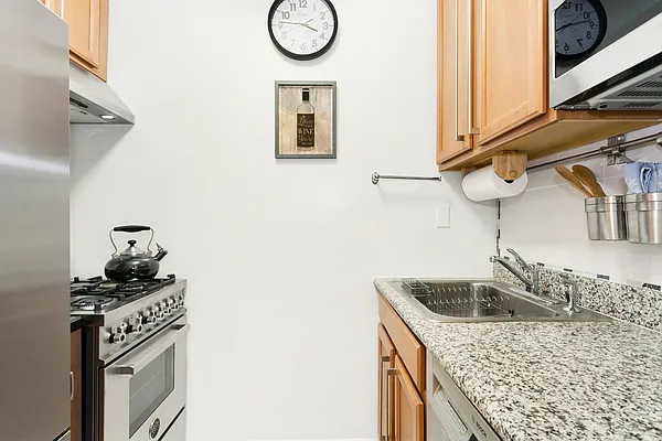 Rented by Corcoran | media 16