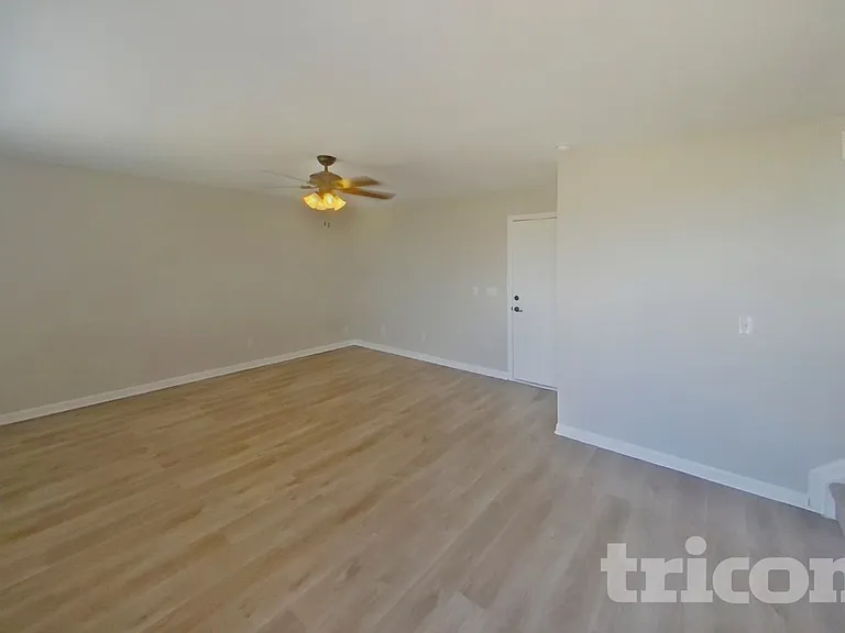 4535 W Jet Wing Cir — Photo 2