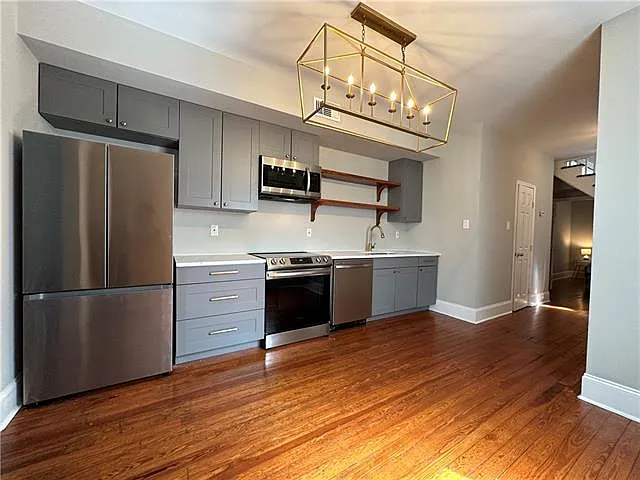 615 Philip St — Photo 5