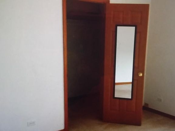 5th image of 387 Alles St Unit 3
