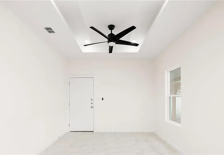 907 N Blair Ave #3 — Photo 3