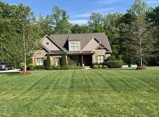 1107 Ledge Wood Ln, Clover, SC 29710