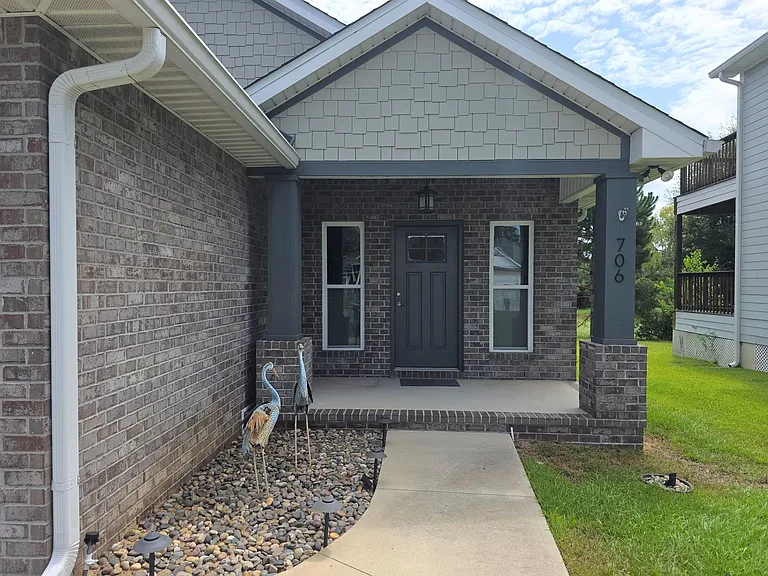 706 Upper Heron Way — Photo 2