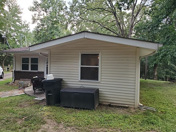 4th image of 1460 Poplar Springs Dr