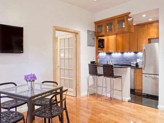 2nd image of 318 W 75th St #5A