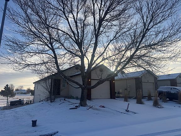 5th image of 467 Lilac Ave