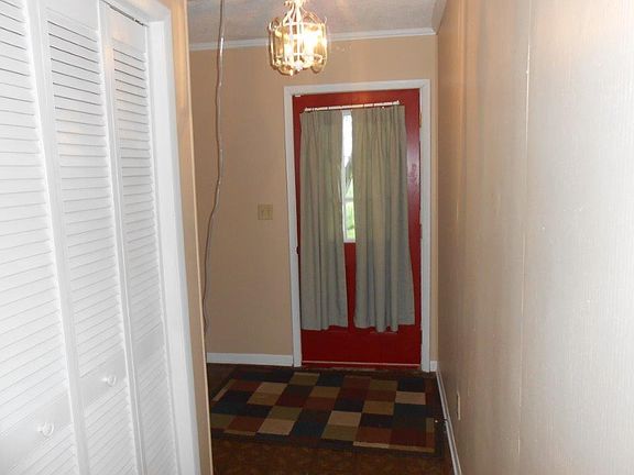 5th image of 225 Old Flat Creek Rd