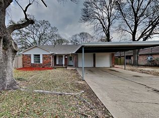 1600 Donovan St, Baytown, TX 77520