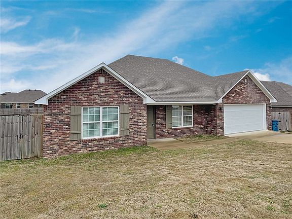 2nd image of 1012 Vista Dr