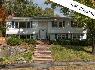 10 Kathy Ln, Wakefield, MA 01880