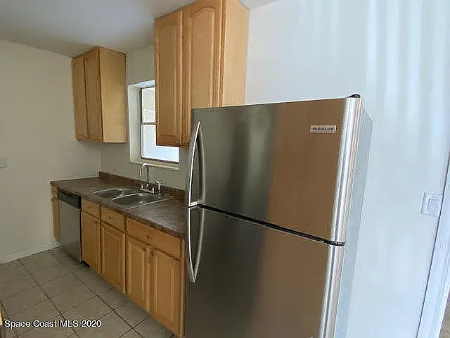 302 Georgetown Ave — Photo 9