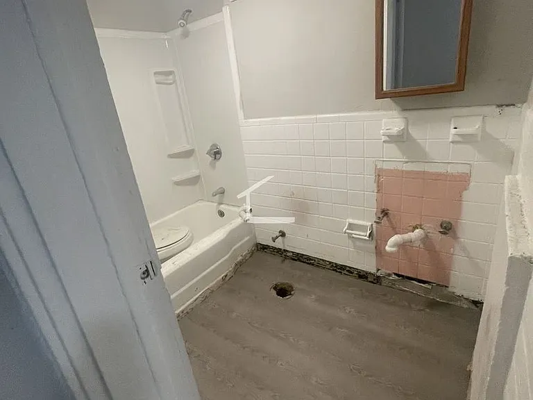 212 Kelton St #B — Photo 6
