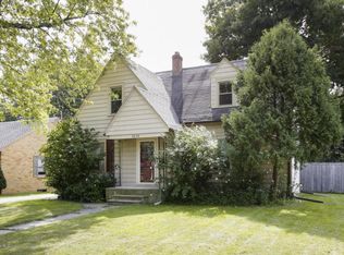 1010 Vassar Dr, Kalamazoo, MI 49001
