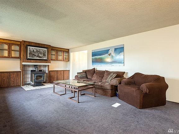2nd image of 118 Saint Paul Blvd