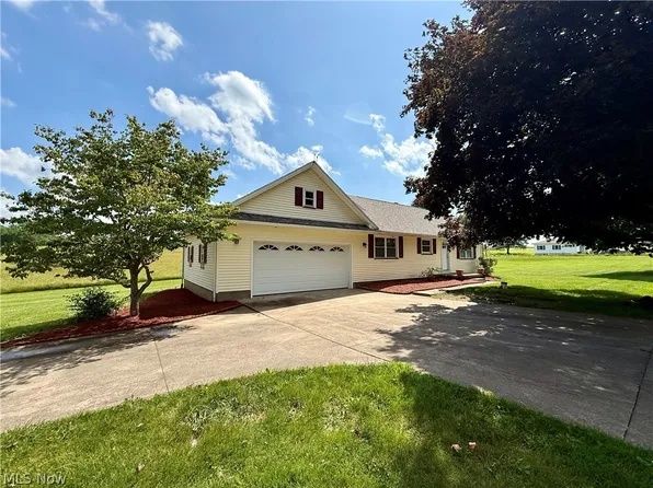 3278 Fresno Rd NW, Carrollton, OH 44615