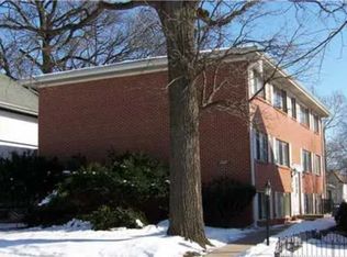 1717 C Ave NE APT 4, Cedar Rapids, IA 52402