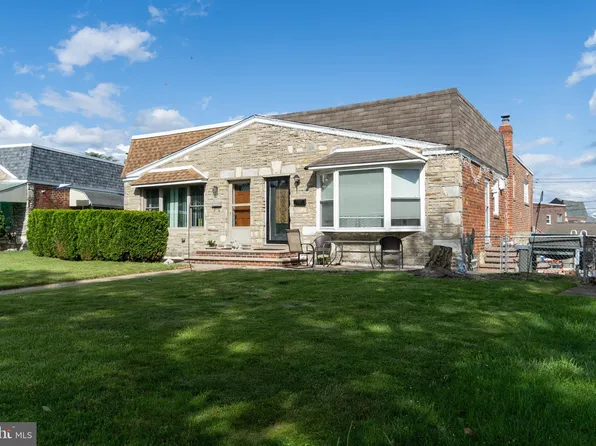 8529 Agusta St, Philadelphia, PA 19152