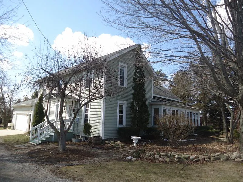 4664 Barnes Rd photo 1