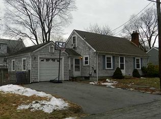 30 Pine Grove St, Rumford, RI 02916