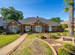 516 E Ridgecrest Dr, White Oak, TX 75693