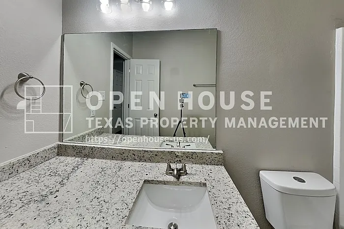 2709 Cherokee Trl — Photo 16