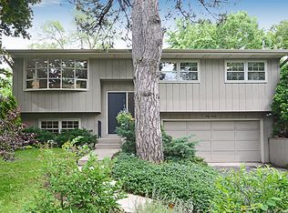 47 Short St, Clarendon Hills, IL 60514