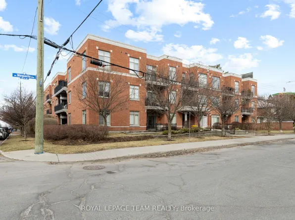 950 Marguerite Ave #212, Ottawa, ON K1K 3T8