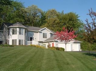 628 73rd St NW, Rochester, MN 55901