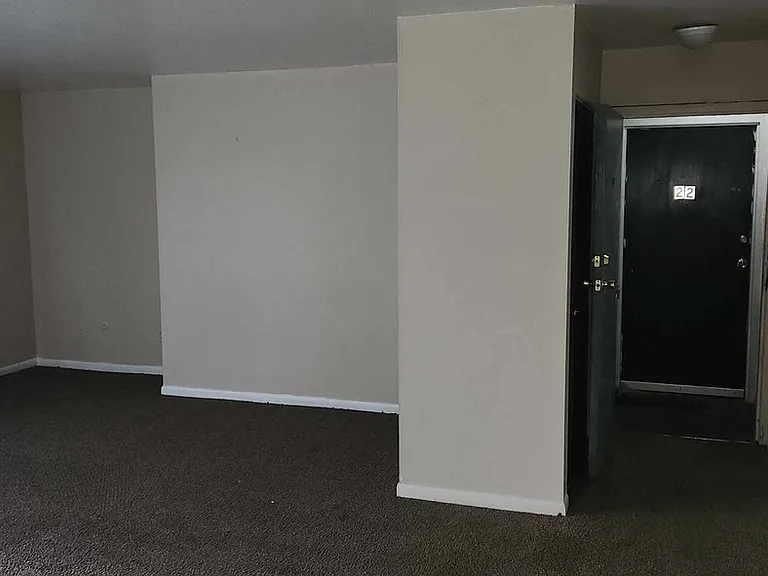 13910 Southfield Fwy #60 — Photo 4
