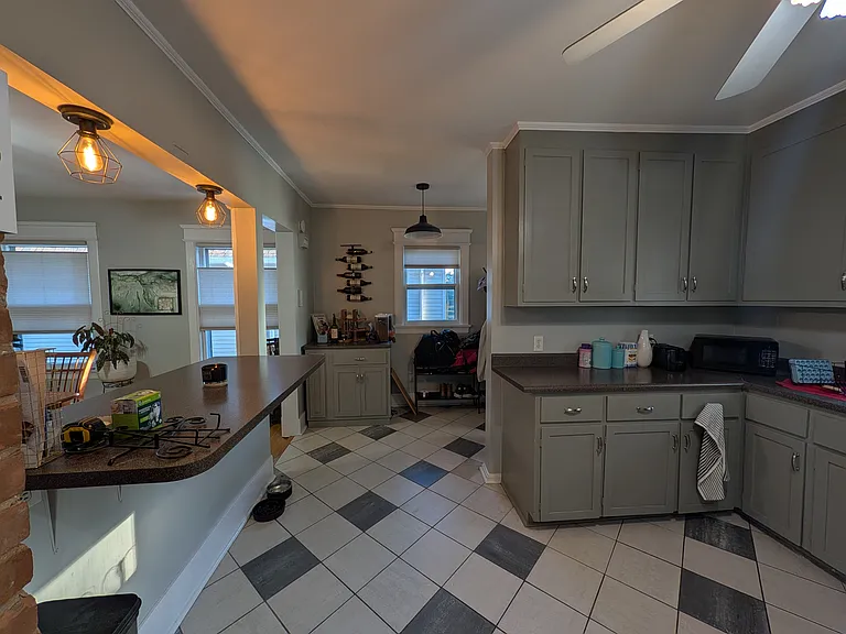 209 Rutgers St — Photo 11